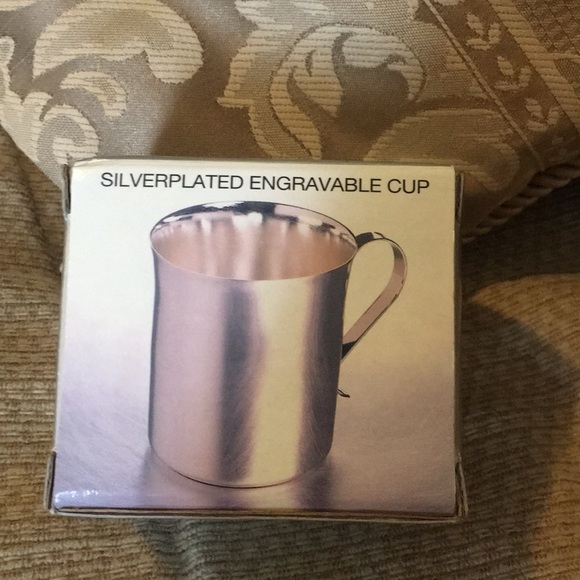 🔘NWT VTG Silver-plated engravable baby cup - Picture 1 of 16